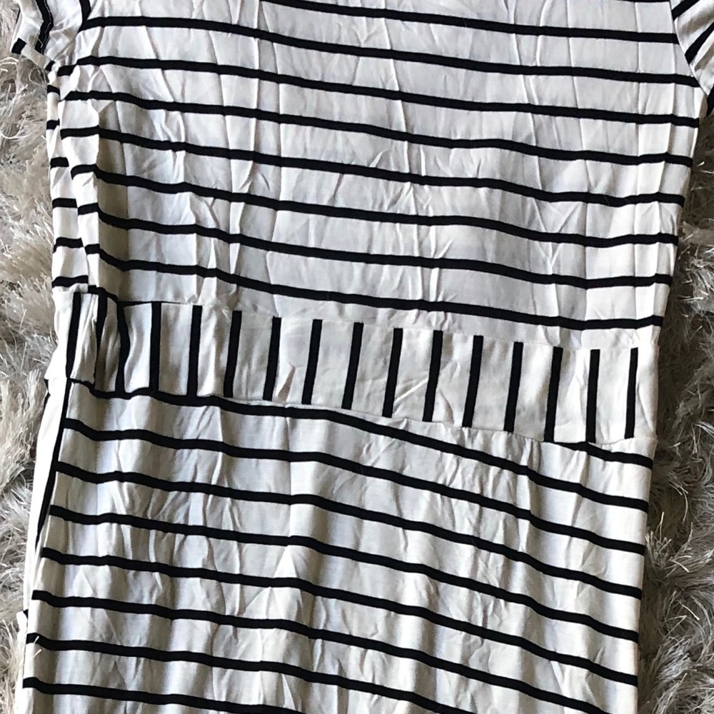 ✨1 LEFT✨NEW Midi Dress - Picture 7 of 7